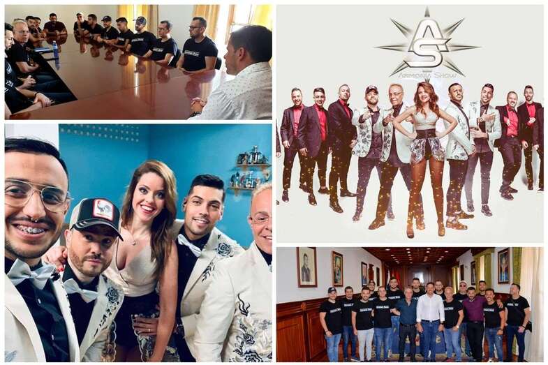 El alcalde Héctor Suárez con los componentes de la orquesta, este mediodía en las Casas Consistoriales de San Juan (Foto TA)